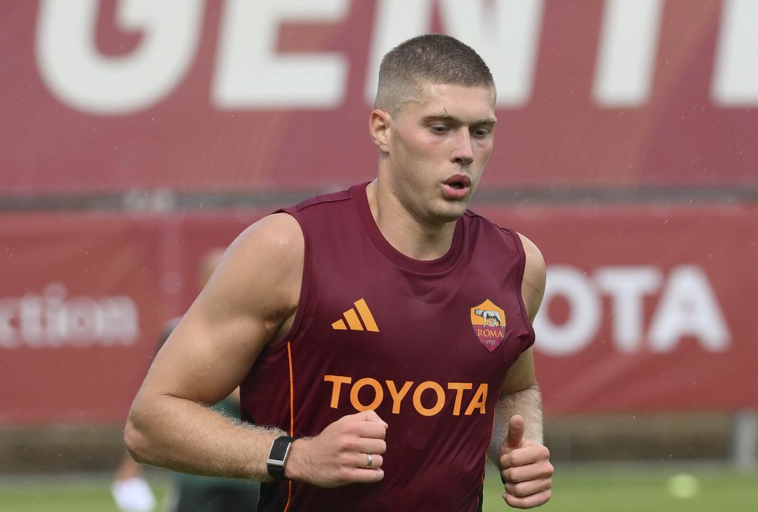 Raduno Roma, le immagini dei primi test fisici a Trigoria- FOTO GALLERY - immagine 25