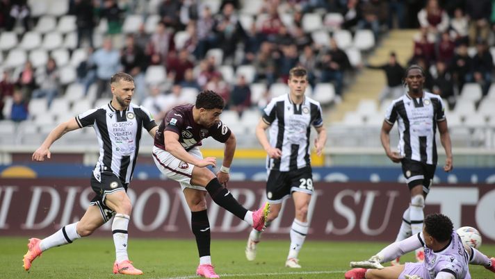 Che Adams of Torino FC scoaring a goal during the Italian Serie A 2024/25 season, football match between Torino FC and Udinese Calcio on 23 April 2025 at Stadio Olimpico Grande Torino, Turin, Italy. Photo Nderim Kacel Verso Torino-Udinese: probabili formazioni, dove vederla e ultime news - immagine 1