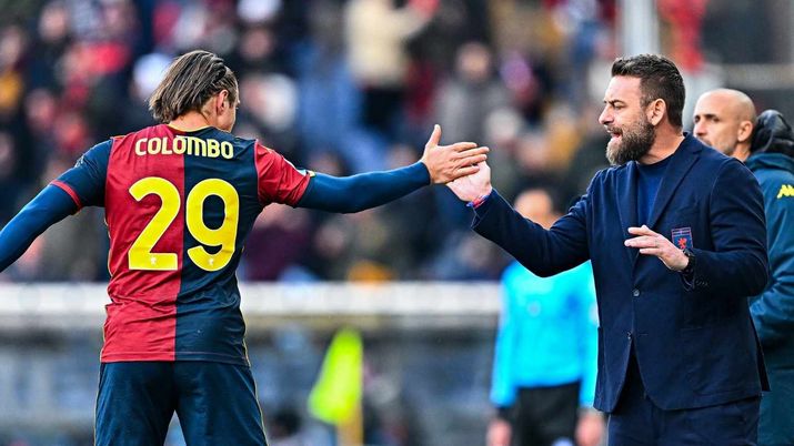 Lorenzo Colombo (attaccante Genoa) e Daniele De Rossi (allenatore Genoa)