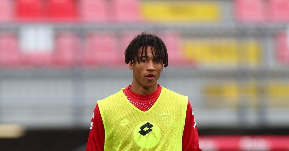 Esclusiva Fratini: “Zeroli piace a Fiorentina, Sassuolo e Torino. Allegri …” Esclusiva Fratini: “Zeroli piace a Fiorentina, Sassuolo e Torino. Allegri …”