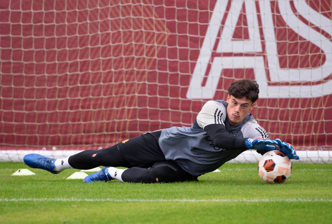 Roma Lallenamento In Vista Dello Slavia Praga Foto Gallery