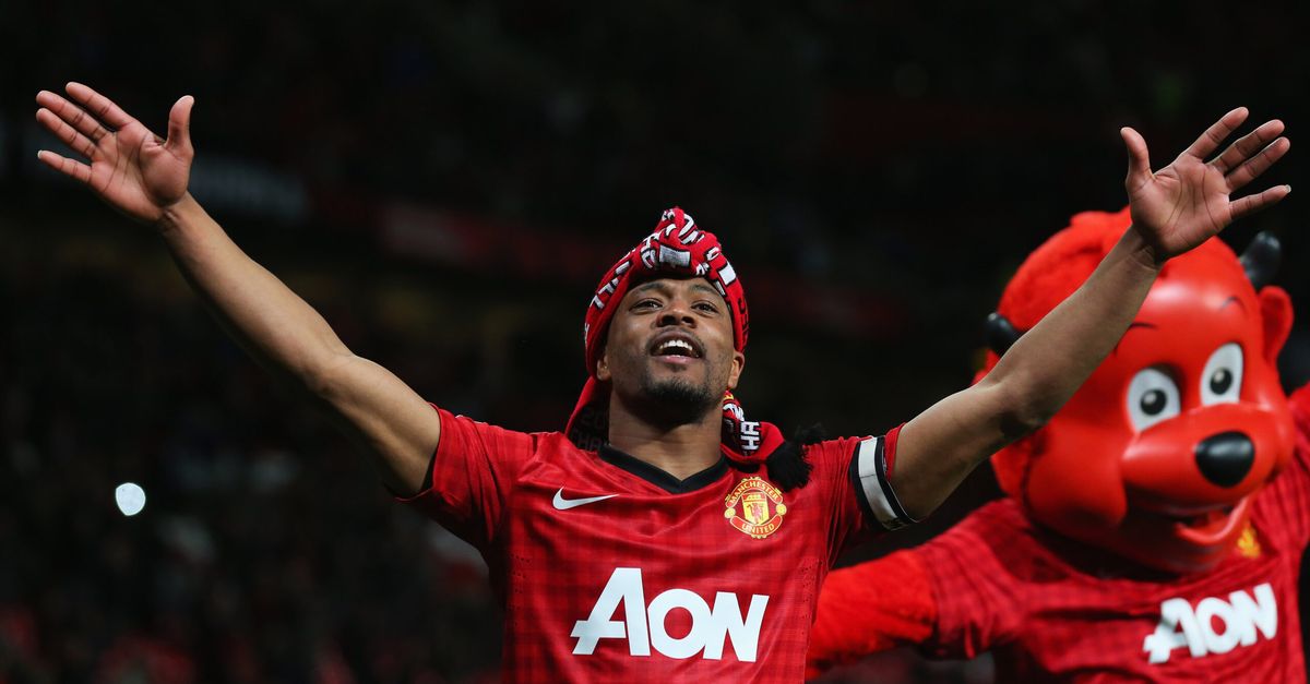 Evra senza filtri su Ferguson: “Se allenasse ora finirebbe in prigione, era malvagio” Evra senza filtri su Ferguson: “Se allenasse ora finirebbe in prigione, era malvagio”