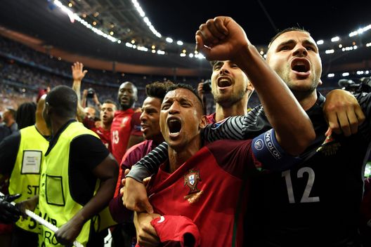 “Tutto ha una fine”: l’ex Manchester United e Lazio Nani dà l’addio al calcio- immagine 4