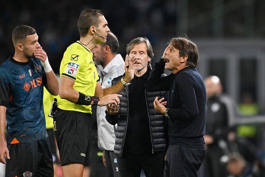 Conte, che scontro con Fabregas: “Giocate a perdere tempo!”. La risposta lo gela- immagine 2