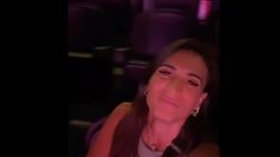 VIDEO / Carolina Marcialis scatenata al concerto dei Pooh