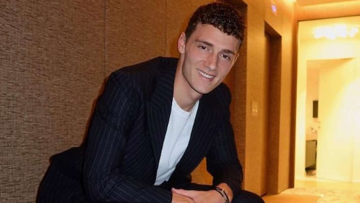 Gli auguri di Pavard ai follower: “Vi auguro un anno bellissimo” - immagine 1