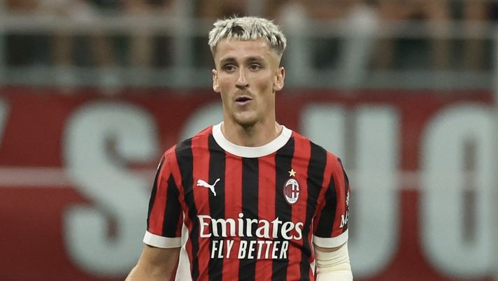 Alexis Saelemaekers AC Milan Milan-Torino 2-2 Serie A 2024-2025