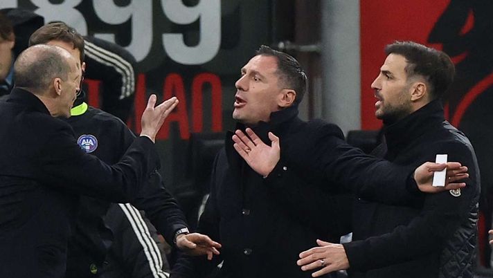 La lite tra Massimiliano Allegri (allenatore AC Milan) e Cesc Fàbregas (allenatore Como) nel finale di Milan-Como 1-1 (Serie A 2025-2026) | News (Getty Images) Allegri e Fàbregas, i due non si sopportano: parole grosse dopo Milan-Como. Ora, però i rossoneri devono ...