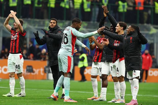 Derby, Cruciani: “Culo Allegri? Pali Inter sono culo?”. Zazzaroni: “E’ una cazzata se dici…”- immagine 2