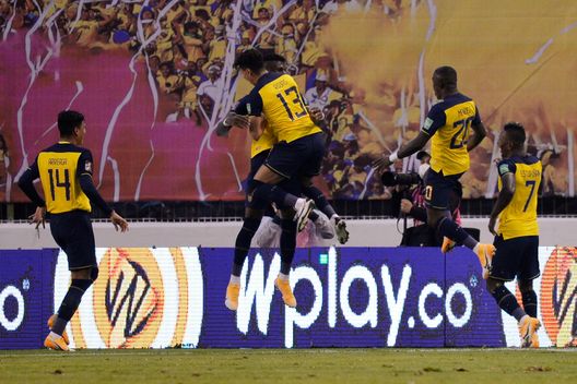 Ecuador-Colombia 6-1: Ferigra guarda la clamorosa goleada dalla tribuna- immagine 2