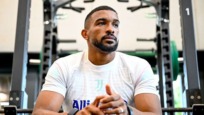 HERZOGENAURACH
, ITALY - AUGUST 03: Gleison Bremer of Juventus during a training session at the gym on August 03, 2025 in Herzogenaurach, Italy. (Photo by Daniele Badolato - Juventus FC/Juventus FC via Getty Images) Juve, Bremer e Thuram out contro il Villarreal: cosa filtra sul loro rientro in campo - immagine 1