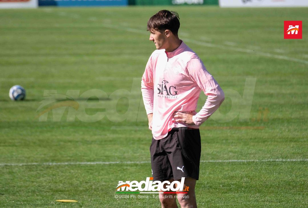 FOTO Ritiro Palermo, seduta mattutina ad Aquagranda (GALLERY) - immagine 21