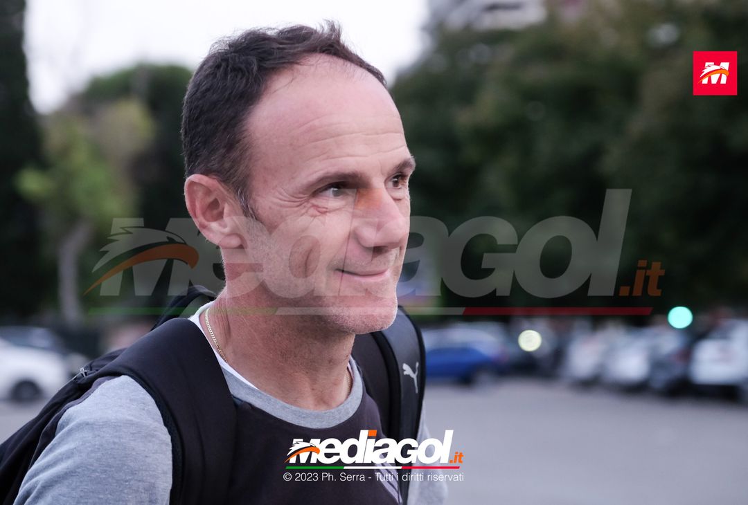 FOTO PALERMO: i giocatori rosanero scattano selfie con i tifosi (GALLERY) - immagine 14