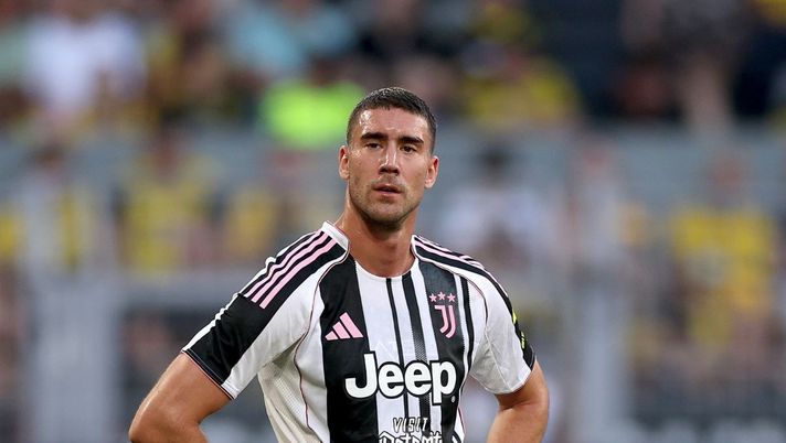 Vlahovic risolverebbe i problemi del Milan? Ecco la risposta di Ambrosini