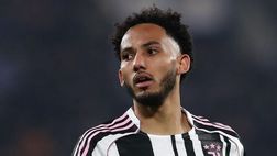 “Torna allo zoo”. La rabbia di Kelly sui social: “Non lo accetto”