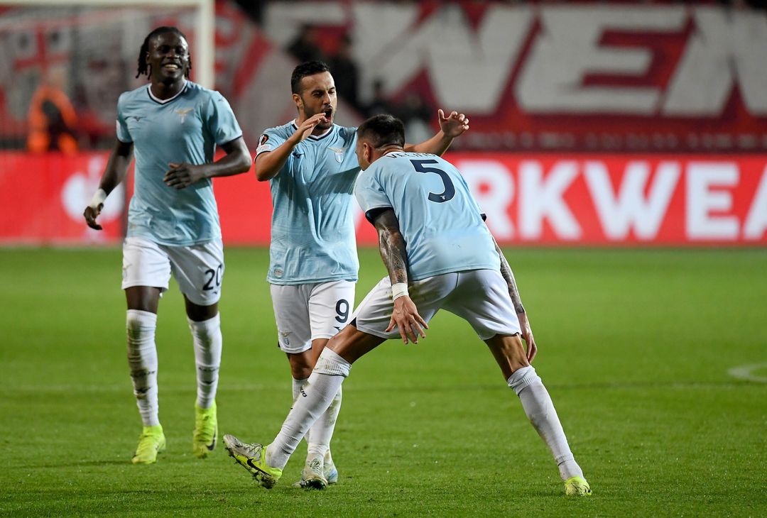Pedro, Vecino e Tchaouna