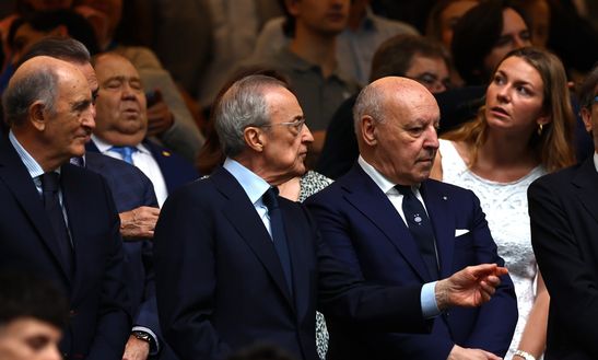 Getty Images Inter-Real, scambio di doni tra Perez e Marotta prima del match delle Legends- immagine 2