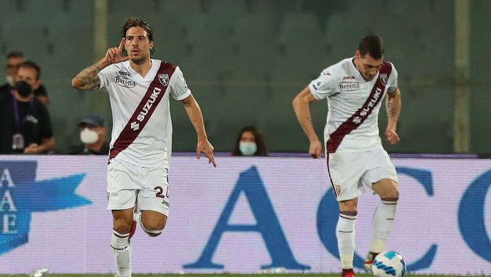 FLORENCE, ITALY - AUGUST 28: Simone Verdi of FC Torino celebrates after scoring a goal during the Serie A match between ACF Fiorentina and Torino FC at Stadio Artemio Franchi on August 28, 2021 in Florence, Italy. (Photo by Gabriele Maltinti/Getty Images) Torino, infortunio Verdi: lesione muscolare. Mandragora e Pobega a parte - immagine 1