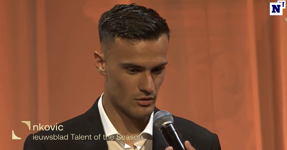 Stankovic premiato come miglior talento del campionato belga: "Ora le vacanze, poi parleremo di Inter"
