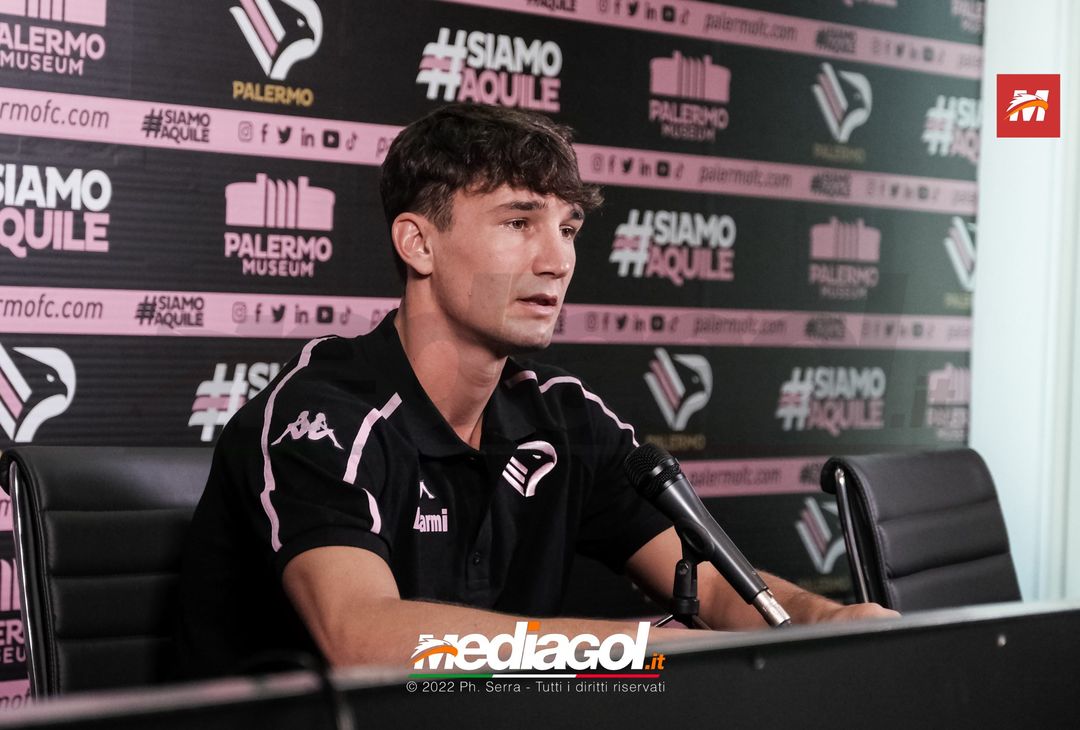 FOTO RITIRO PALERMO, la conferenza stampa di Samuele Damiani (Gallery) - immagine 7