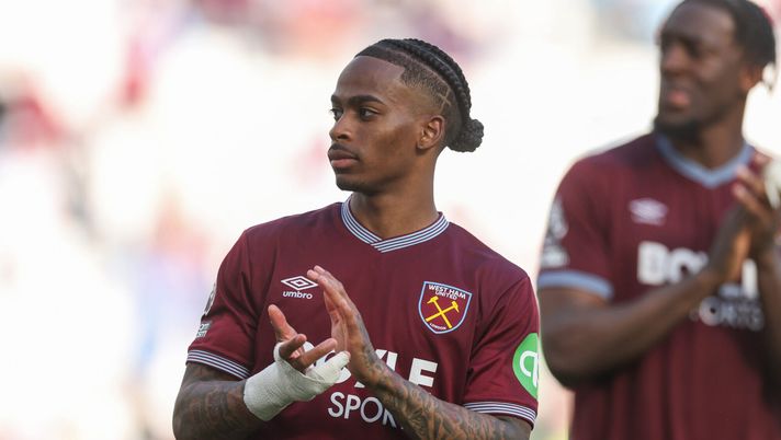 LONDON, ENGLAND - MAY 24: Crysencio Summerville of West Ham United during the Premier League match between West Ham United and Leeds United at London Stadium on May 24, 2026 in London, England. (Photo by Richard Pelham/Getty Images) Summerville all’Al-Hilal per una cifra monstre: la Roma blinda Soulé? - immagine 1