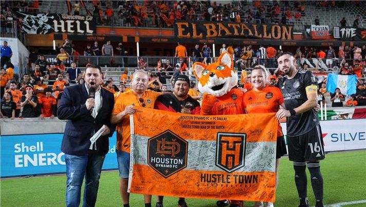 Derby del Texas, Steve Clark il portiere imbattibile: clean sheet numero 12 per Houston - immagine 1