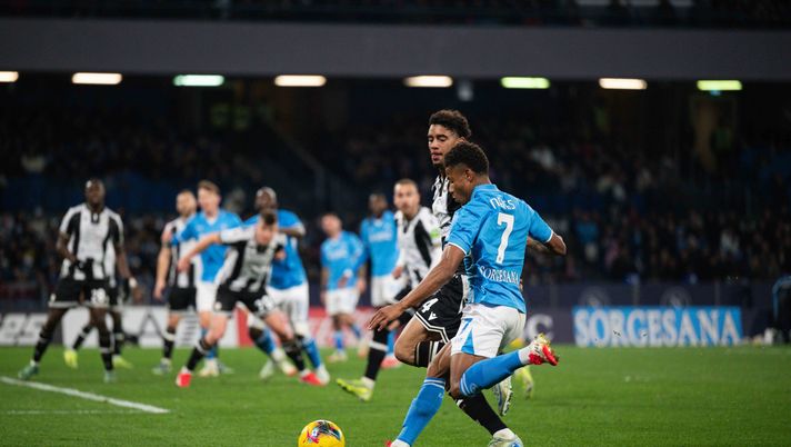 NAPOLI, ITALY - FEBRUARY 09: SSC Napoli player David Neres in action during the Serie A match between SSC Napoli and Udinese at Diego Armando Maradona Stadium on February 09, 2025 in Napoli, Italy. (Photo by SSC Napoli/Getty Images) Udinese-Napoli, gli uomini di Conte sono un tabù per i friulani: il dato – CdS - immagine 1