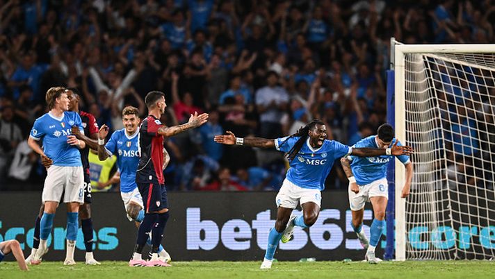 Andre' Frank Zambo Anguissa del Napoli esulta per il suo gol durante la partita di Serie A tra SSC Napoli e Cagliari Calcio allo Stadio Diego Armando Maradona il 30 agosto 2025 a Napoli, Italia. (Foto di Image Photo Agency/Getty Images) Napoli Cagliari