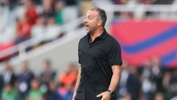 Hansi Flick si scusa per il gesto dell’ombrello: “Devo cambiare atteggiamento”