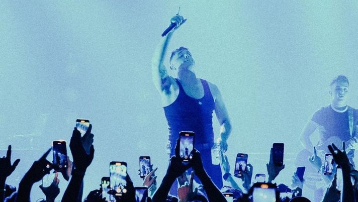 Il derby dei concerti: Genoa, Bresh guasto d’amore – Samp, Olly al Porto Antico di Genova Il derby dei concerti: Genoa, Bresh guasto d’amore – Samp, Olly al Porto Antico di Genova - immagine 1