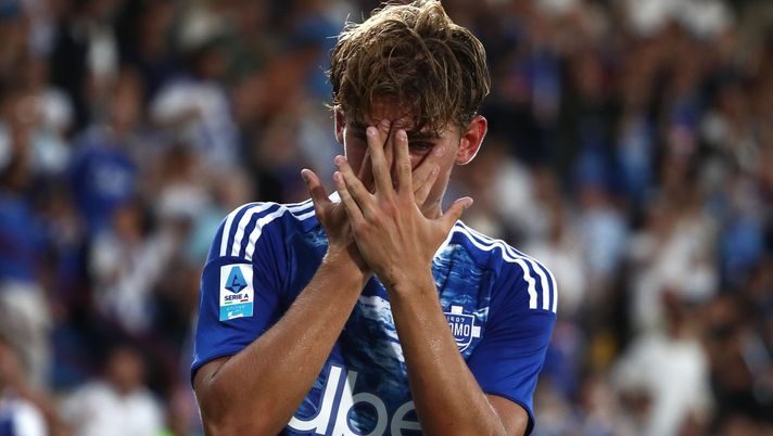 Como-Genoa, le formazioni ufficiali: c’è Ostigard. La scelta di Fabregas su Nico Paz - immagine 1