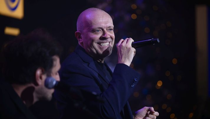 Getty Images Max Pezzali, esibizione a sorpresa all’Aquafan di Riccione 33 anni dopo la prima volta - immagine 1