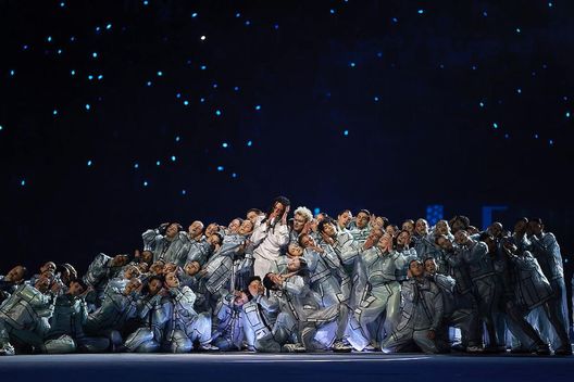 Milano-Cortina, Ghali: “Pace, armonia, umanità? Non le ho sentite. Ma…”- immagine 2