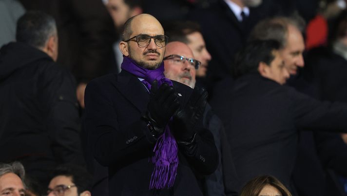 FLORENCE, ITALY - JANUARY 27: Giuseppe B. Commisso president of ACF Fiorentina looks on during of the Coppa Italia match between of ACF Fiorentina and of Como 1907 at Stadio Artemio Franchi on January 27, 2026 in Florence, Italy. (Photo by Gabriele Maltinti/Getty Images) Cinquini: “Ora chiarezza, cosa si vuol fare? Serve la proprietà a Firenze” - immagine 1