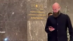 Il Napoli lascia l’Hotel per dirigersi all’Estadio da Luz – VIDEO