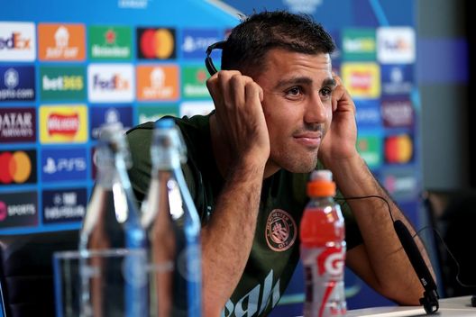 Rodri vince il Pallone d’Oro, ma sempre con un profilo basso: ecco perché non ha account social Rodri vince il Pallone d’Oro, ma sempre con un profilo basso: ecco perché non ha account social - immagine 1