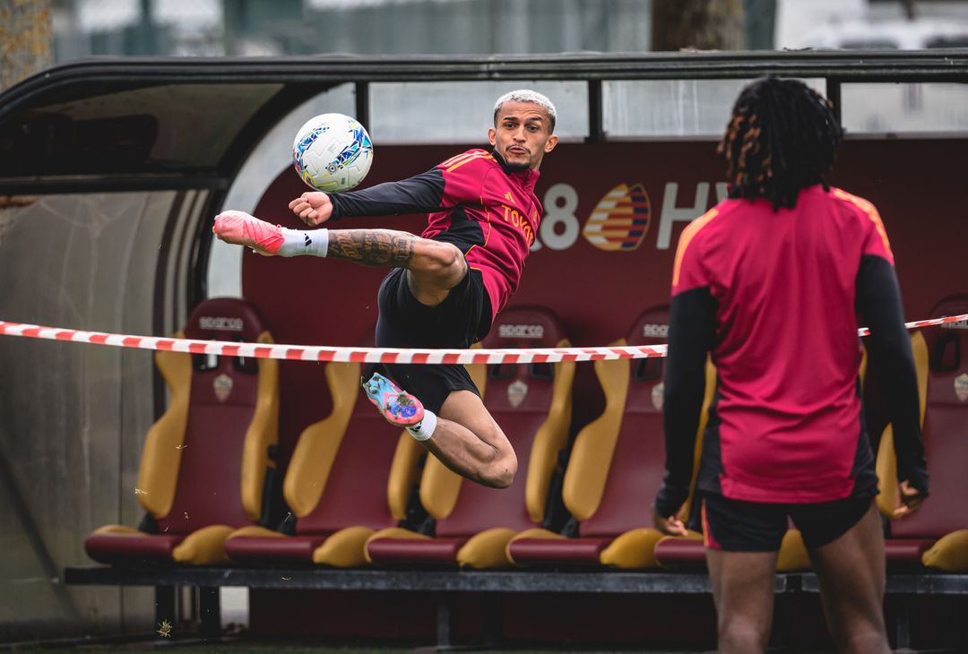 Trigoria, l’allenamento a due giorni dalla trasferta di Genova – FOTO GALLERY - immagine 3