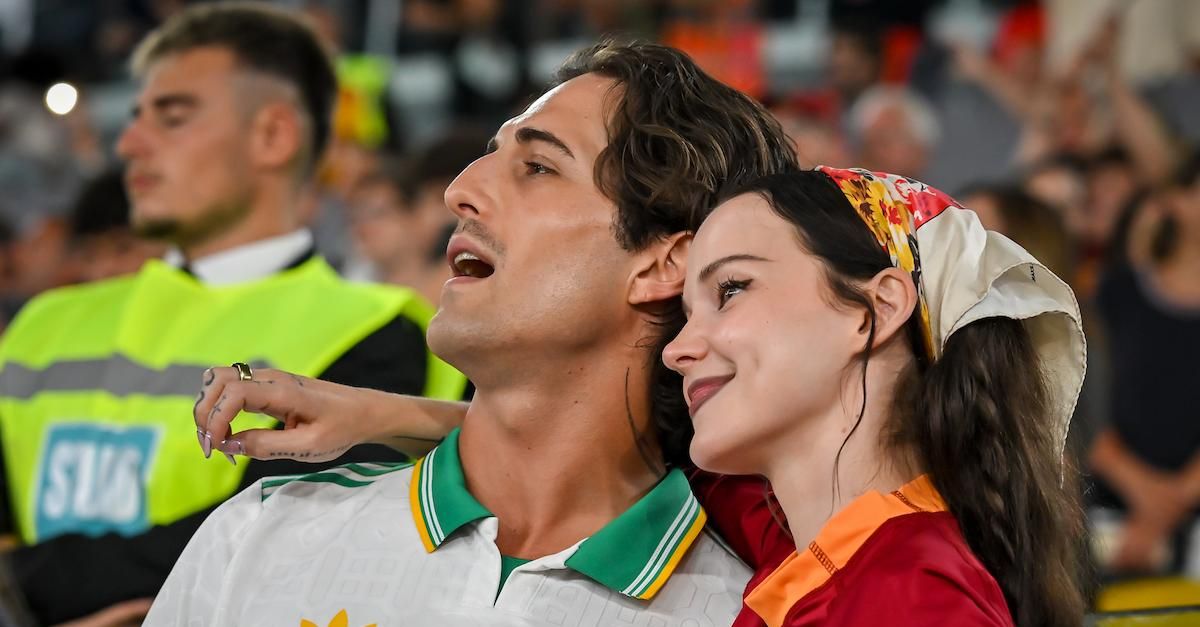 Roma-Bologna fa infuriare Damiano dei Maneskin: ecco contro chi inveiva il cantante