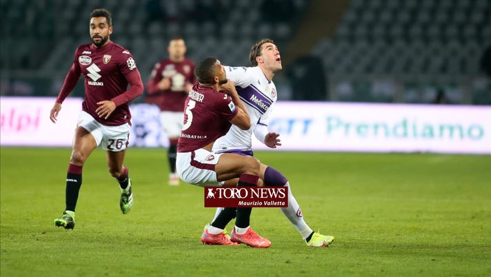 Gleison Bremer e Dusan Vlahovic, Torino-Fiorentina Toro, Bremer annulla pure Vlahovic: priorità rinnovo di contratto - immagine 1