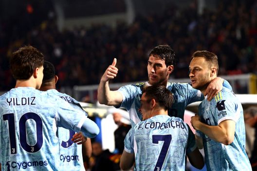Spalletti: “Livello troppo basso, servono più facce di cazzo come Vlahovic. E il contratto…”- immagine 2