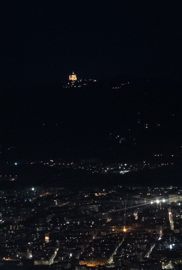 GALLERY Il Napoli è a Torino per tentare l’impresa: la concentrazione in aereo - immagine 3