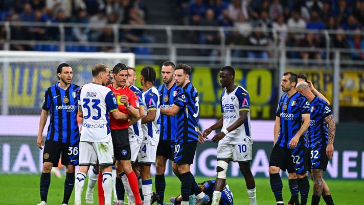 Inter-Verona, moviola GdS: giusto il rigore, manca il secondo giallo a Duda - immagine 1