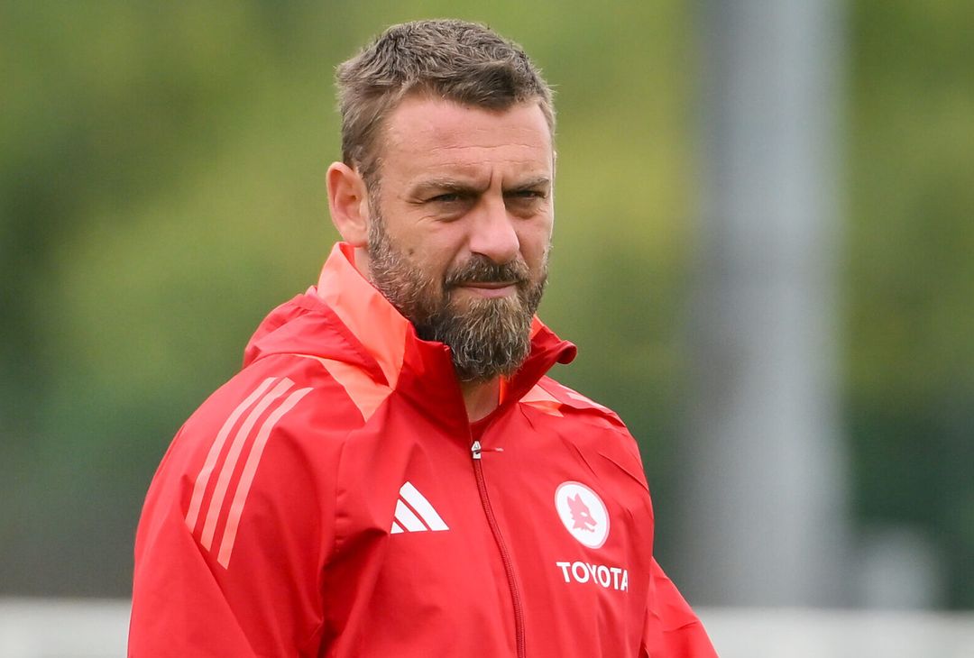 Ritiro Roma, Dovbyk scalda i motori: le indicazioni di De Rossi – FOTO GALLERY - immagine 59