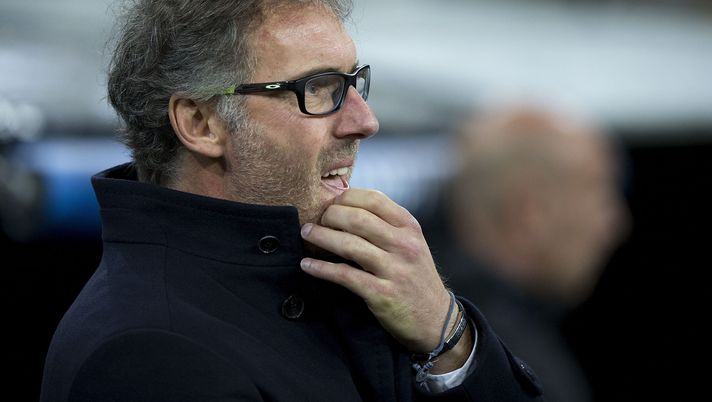 MADRID, SPAIN - NOVEMBER 03: Head coach Laurent Blanc of Paris Saint-Germain gestures prior to start the UEFA Champions League Group A match between Real Madrid CF and Paris Saint-Germain at Estadio Santiago Bernabeu on November 3, 2015 in Madrid, Spain. (Photo by Gonzalo Arroyo Moreno/Getty Images) Al Ittihad arriva Laurent Blanc