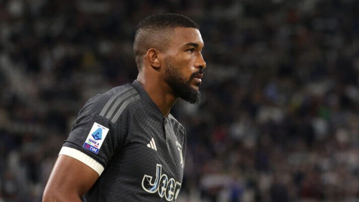 TURIN, ITALY - SEPTEMBER 26: Gleison Bremer of Juventus during the Serie A TIM match between Juventus and US Lecce at Allianz Stadium on September 26, 2023 in Turin, Italy. (Photo by Jonathan Moscrop/Getty Images) INFO SOS – Bremer, la verità sulla clausola e sul gentleman agreement con la Juve - immagine 1