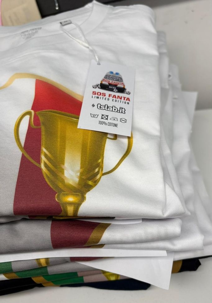Chi ha vinto il fantacalcio 2025-26? La maglia celebrativa di SOS Fanta si acquista qui- immagine 9
