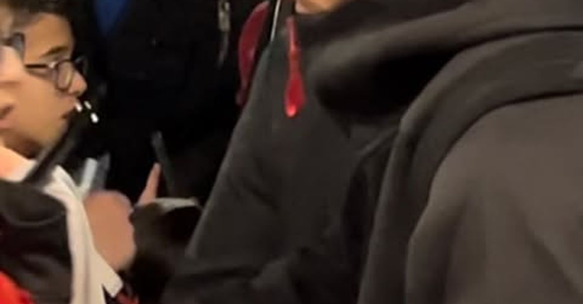 Milan Verona, rossoneri in ritiro al Melià. Foto e autografi per i tifosi presenti | VIDEO