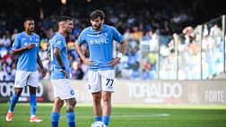 Napoli-Lecce, finale indegno di una stagione indegna: azzurri in ginocchio