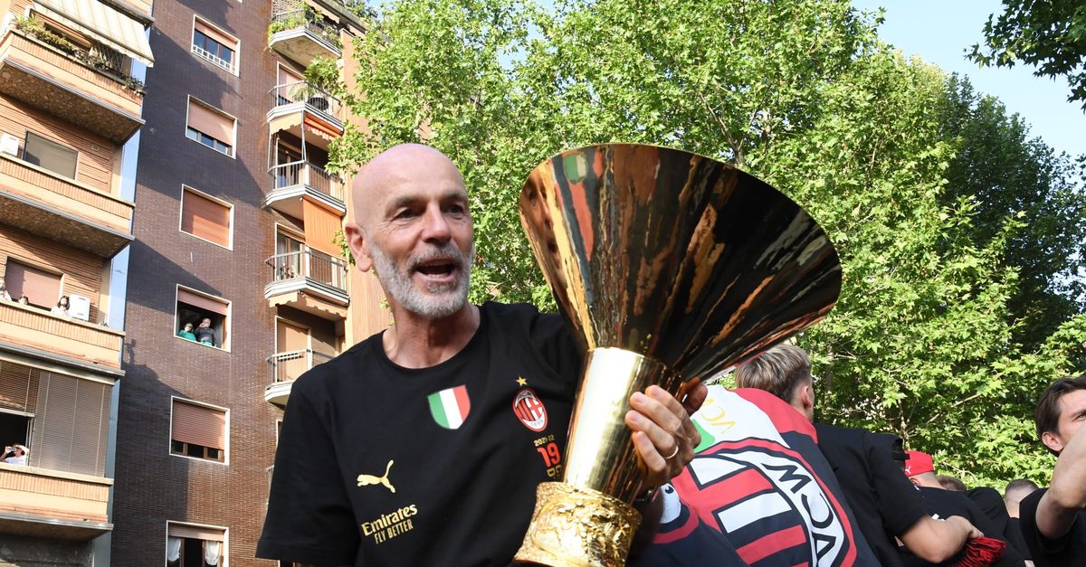 Napoli campione con 82 punti: un record che supera anche il Milan di Pioli Napoli campione con 82 punti: un record che supera anche il Milan di Pioli