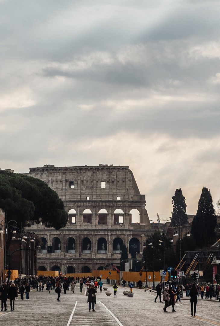 “From Napoli to Rome”: il club presente la sfida alla Lazio con le foto della città - immagine 3